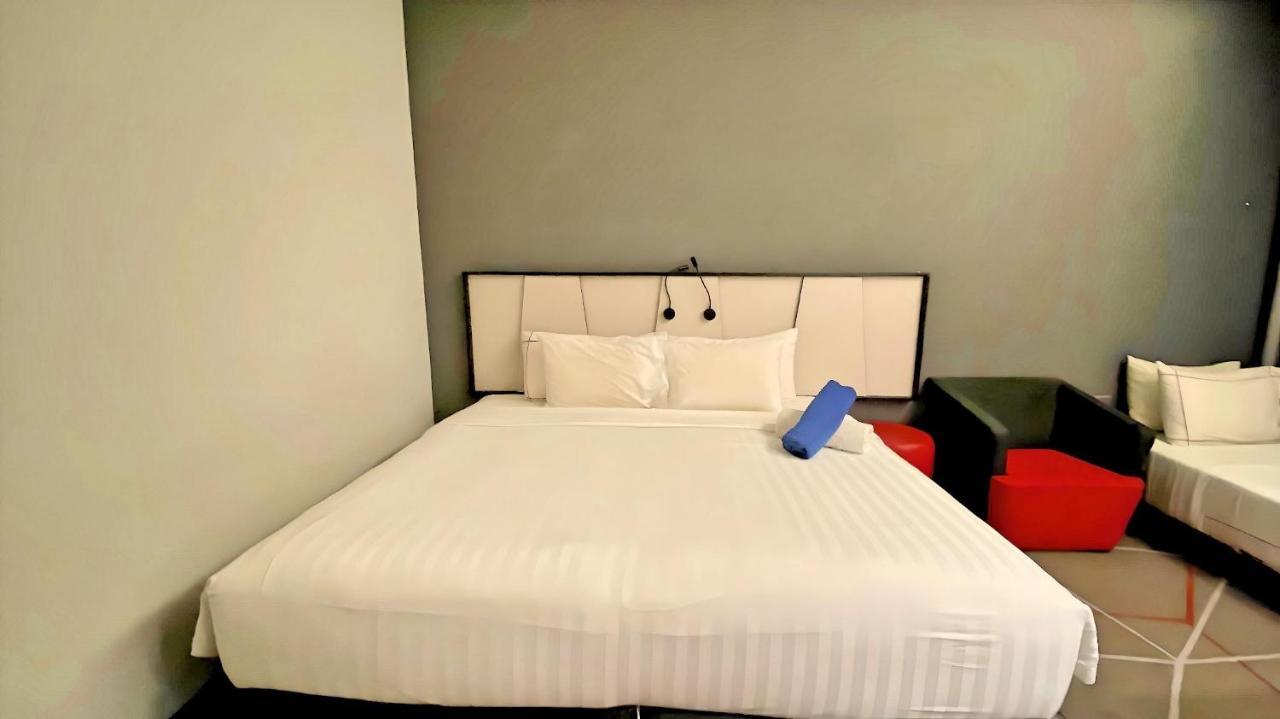 Hotel Red Kl @ Rev Kuala Lumpur Zewnętrze zdjęcie